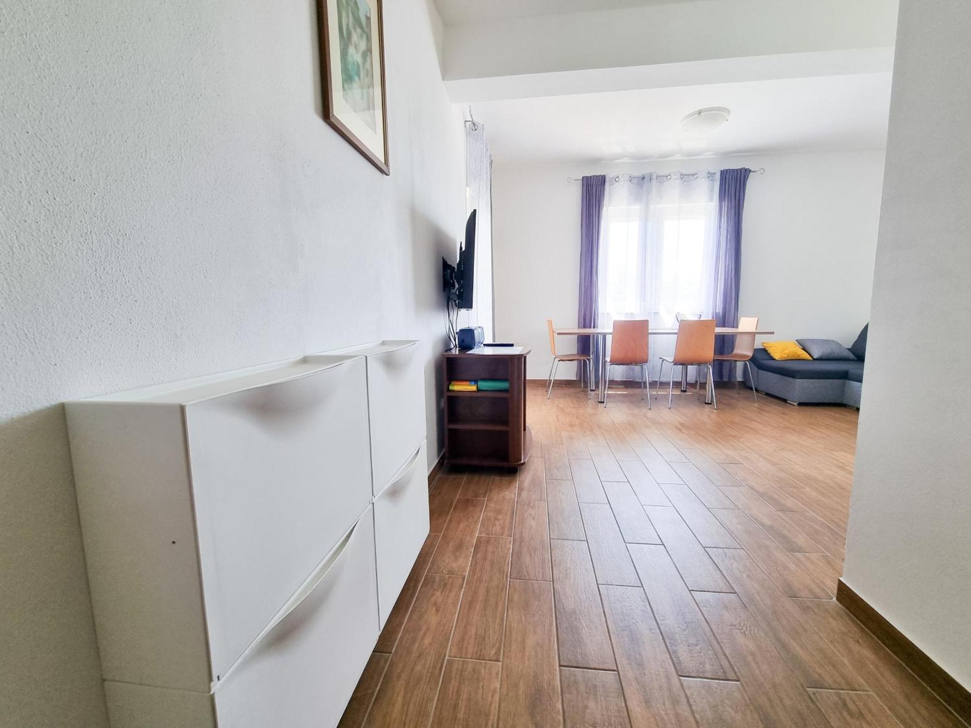Apartments & Room Danijel Pinezići Eksteriør bilde