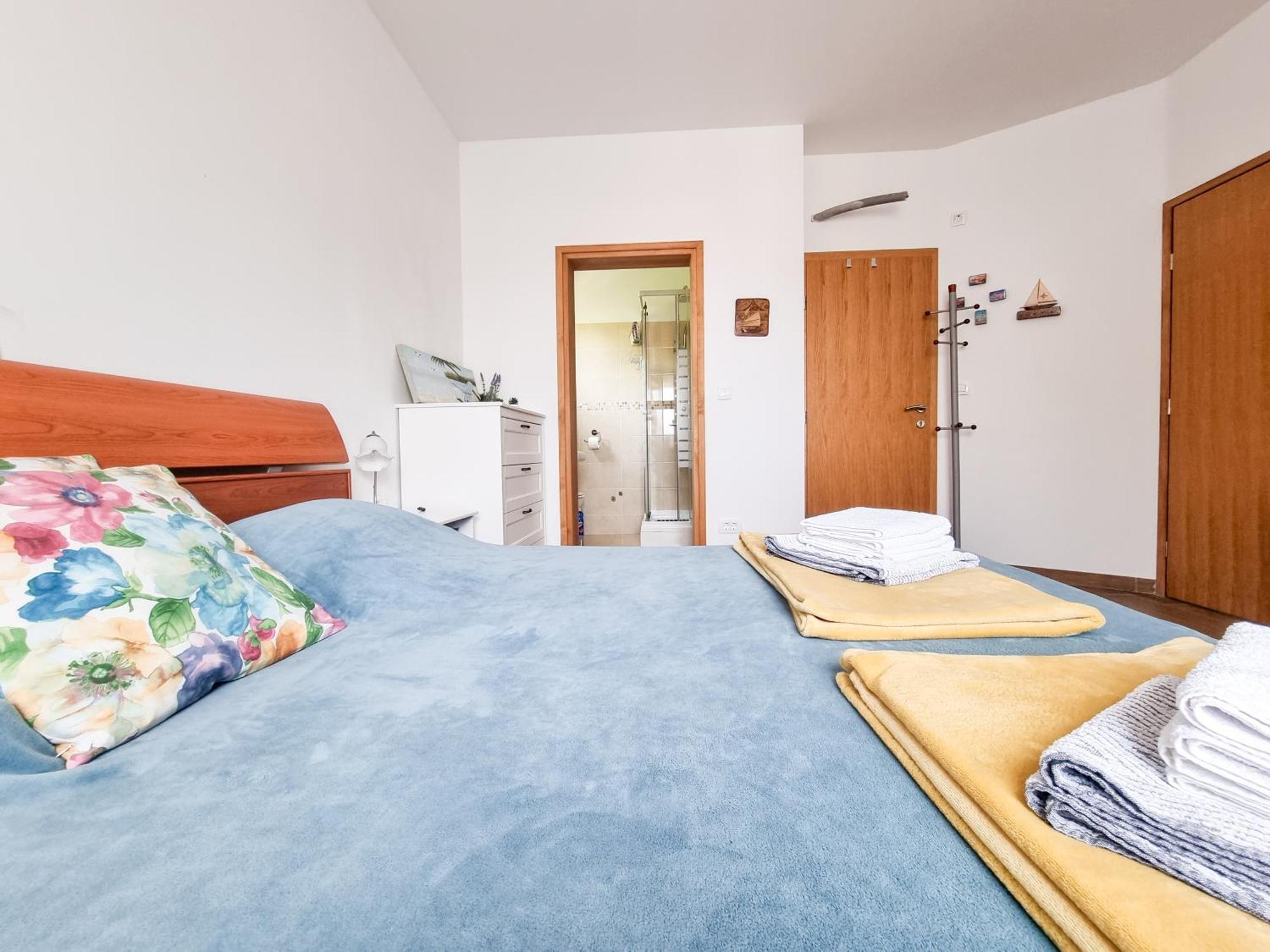 Apartments & Room Danijel Pinezići Eksteriør bilde